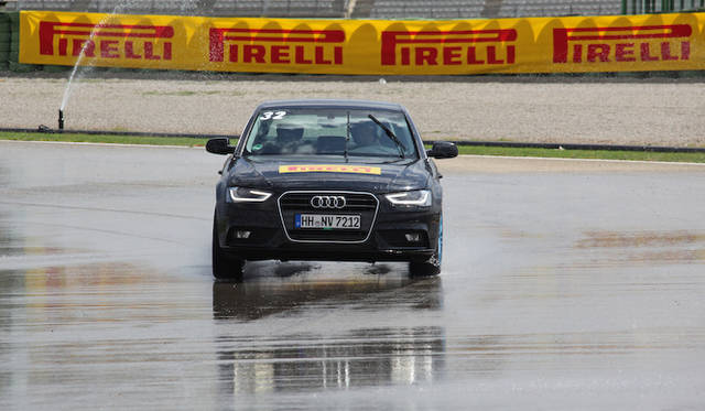 <strong>Pirelli Cinturato P7 Blue｜ピレリ チンチュラート P7 ブルー</strong><br />アウディA4 2.0TDIでウェット性能をためす