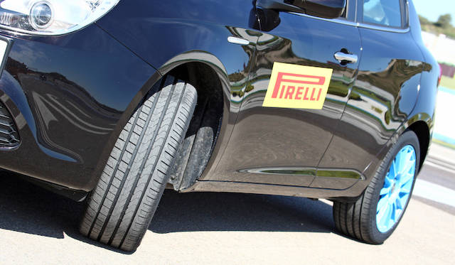 <strong>Pirelli Cinturato P7 Blue｜ピレリ チンチュラート P7 ブルー</strong>