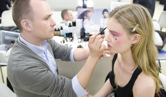 <strong>CHANEL｜シャネル</strong>　2012-13年クルーズコレクション メイクアップ © CHANEL 2012<br>