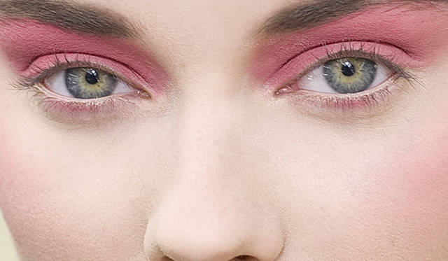 <strong>CHANEL｜シャネル</strong>　2012-13年クルーズコレクション メイクアップ © CHANEL 2012<br>