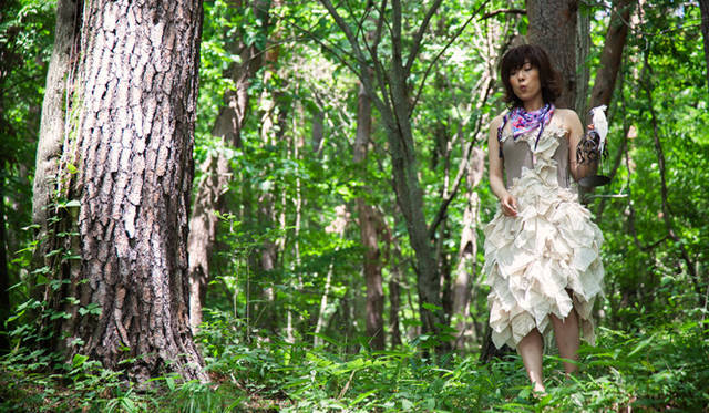 　ランチのあとには、サプライズゲストとして、口笛ミュージシャンの分山貴美子さんがミニー・リパートンの「Lovin’ You」を吹きながら登場。森の美しさを背景にしたメロディに、会場にいた皆が魅了された