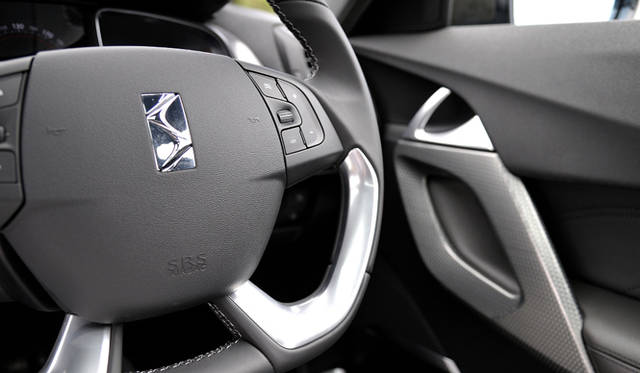 <strong>Citroen DS5 Chic｜シトロエン DS5 シック</strong>