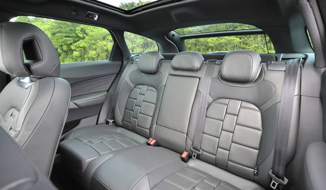 <strong>Citroen DS5 Chic｜シトロエン DS5 シック</strong>