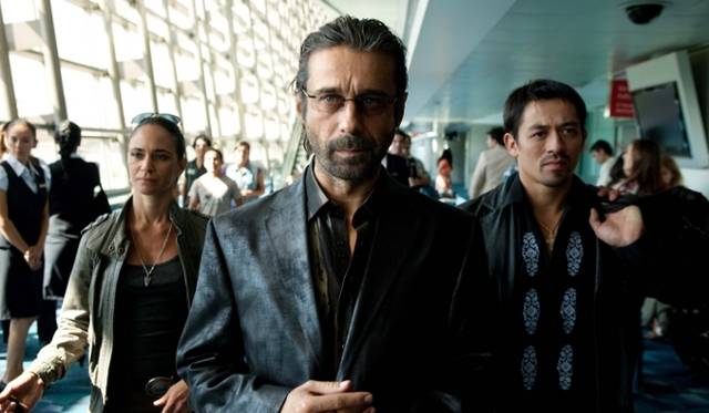 <strong>MOVIE│コロンビアーナ</strong>　ベッソンとメガトンのコンビが生んだ、あらたなアクションヒロインの伝説がいよいよ幕を開ける　© 2011 EUROPACORP - TF1 FILMS PRODUCTION - GRIVE PRODUCTIONS