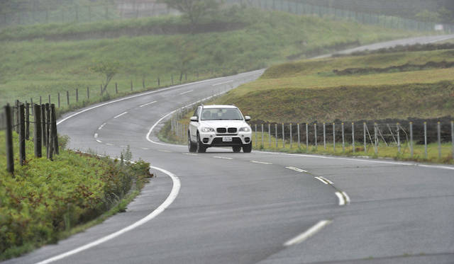 <strong>BMW X5 xDrive 35d BluePerformance｜ビー・エム・ダブリュー X5 Xドライブ35d ブルーパフォーマンス</strong>