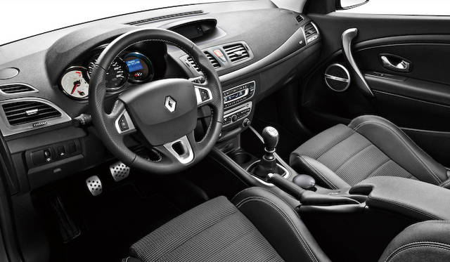 <strong>Renault Megane Estate GT｜ルノー メガーヌ エステートGT</strong>