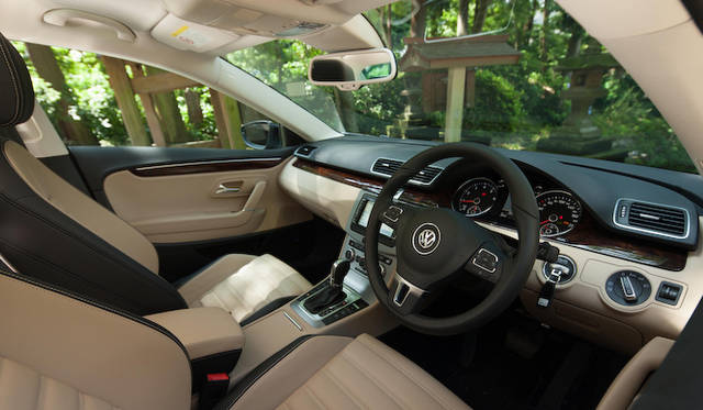 <strong>Volkswagen CC｜フォルクスワーゲン CC</strong>