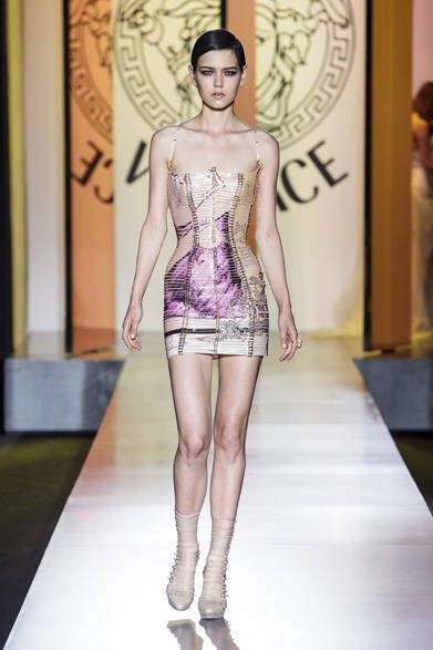 <strong>ATELIER VERSACE｜アトリエ ヴェルサーチ</strong>　2012年秋冬オートクチュール・コレクション