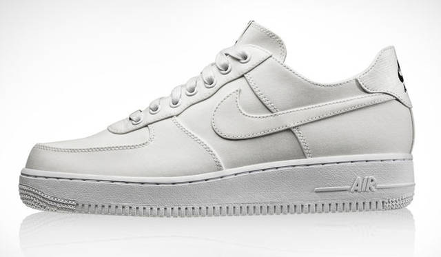 <strong>NIKE SPORTSWEAR｜ナイキ スポーツウェア</strong>　7月27日(金)からロンドンのドーバーストリートマーケットで販売開始