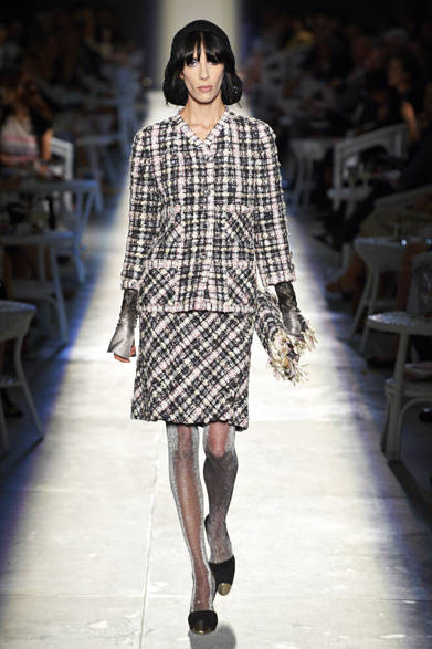 <strong>CHANEL｜シャネル</strong>　2012年秋冬オートクチュールコレクション　© CHANEL