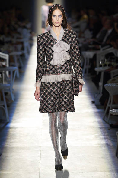 <strong>CHANEL｜シャネル</strong>　2012年秋冬オートクチュールコレクション　© CHANEL