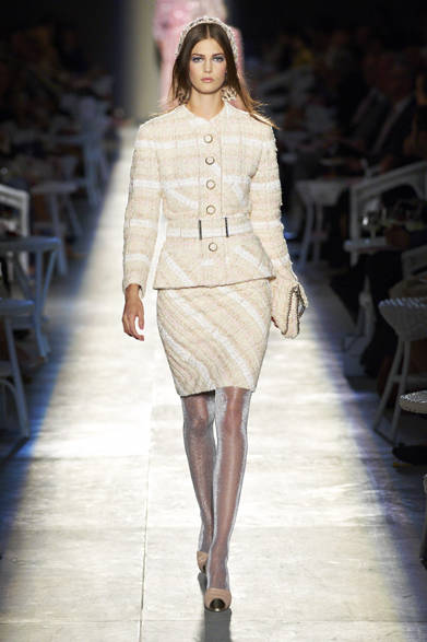 <strong>CHANEL｜シャネル</strong>　2012年秋冬オートクチュールコレクション　© CHANEL