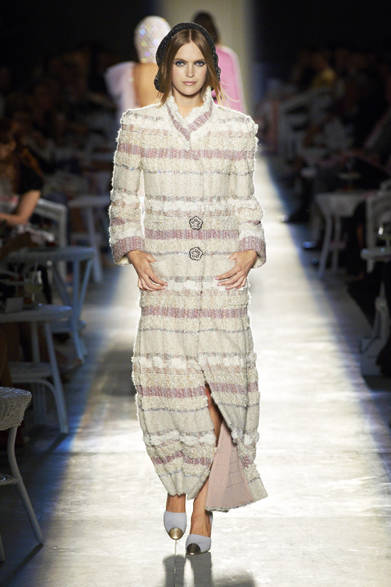 <strong>CHANEL｜シャネル</strong>　2012年秋冬オートクチュールコレクション　© CHANEL