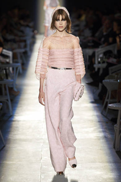 <strong>CHANEL｜シャネル</strong>　2012年秋冬オートクチュールコレクション　© CHANEL