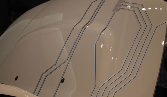 <strong>BMW ActiveE｜ビー・エム・ダブリュー アクティブ イー</strong><br />ボンネットの形状が通常モデルとはちがっている