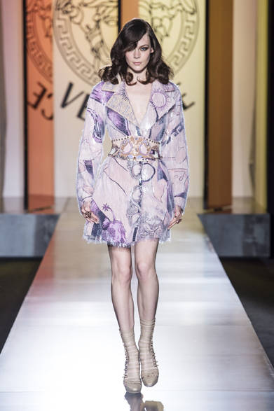 <strong>ATELIER VERSACE｜アトリエ ヴェルサーチ</strong>　2012年秋冬オートクチュールコレクション　© The Ritz Paris