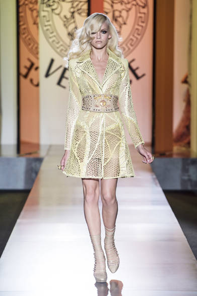 <strong>ATELIER VERSACE｜アトリエ ヴェルサーチ</strong>　2012年秋冬オートクチュールコレクション　© The Ritz Paris