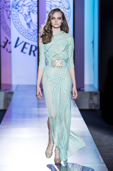 <strong>ATELIER VERSACE｜アトリエ ヴェルサーチ</strong>　2012年秋冬オートクチュールコレクション　© The Ritz Paris