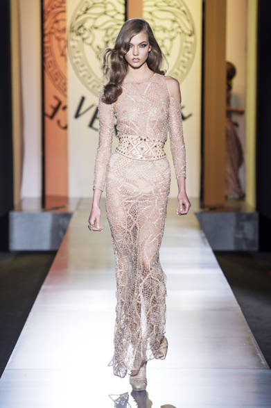 <strong>ATELIER VERSACE｜アトリエ ヴェルサーチ</strong>　2012年秋冬オートクチュールコレクション　© The Ritz Paris