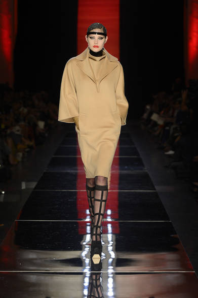 <strong>GAULTIER PARIS｜ゴルチエ パリ</strong>　2012年秋冬オートクチュールコレクション　Patrice Stable p/o Jean Paul Gaultie