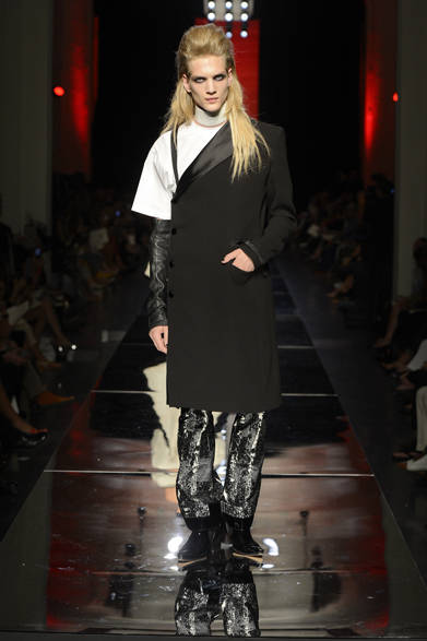 <strong>GAULTIER PARIS｜ゴルチエ パリ</strong>　2012年秋冬オートクチュールコレクション　Patrice Stable p/o Jean Paul Gaultie