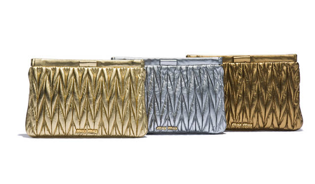 <strong>MIU MIU│ミュウミュウ</strong>　マセラッセポシェット　￡330