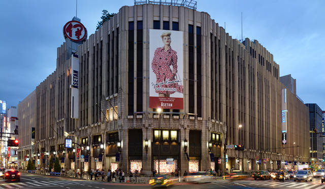 <strong>LOUIS VUITTON│ルイ・ヴィトン</strong>　伊勢丹新宿店　© LOUIS VUITTON/Shinichi Sato