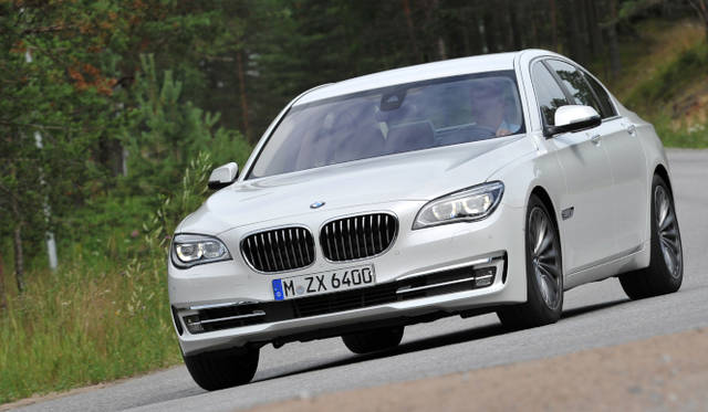<strong>BMW 7 series｜ビー・エム・ダブリュー 7シリーズ</strong>　750i