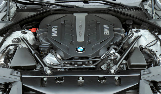 <strong>BMW 7 series｜ビー・エム・ダブリュー 7シリーズ</strong>　750i