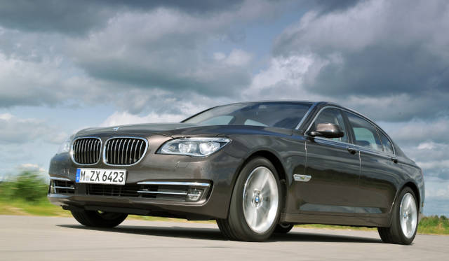 <strong>BMW 7 series｜ビー・エム・ダブリュー 7シリーズ</strong>　750Li