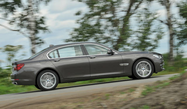 <strong>BMW 7 series｜ビー・エム・ダブリュー 7シリーズ</strong>　750Li