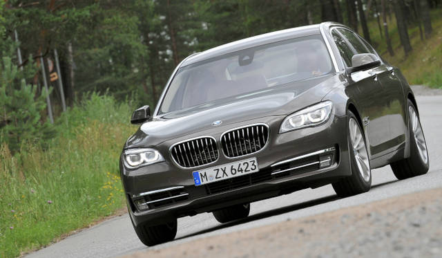 <strong>BMW 7 series｜ビー・エム・ダブリュー 7シリーズ</strong>　750Li
