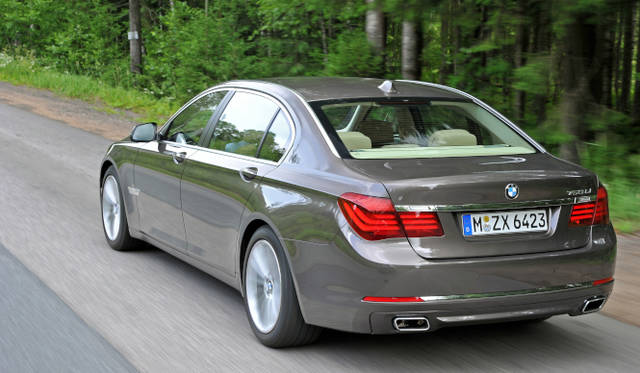 <strong>BMW 7 series｜ビー・エム・ダブリュー 7シリーズ</strong>　750Li