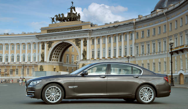 <strong>BMW 7 series｜ビー・エム・ダブリュー 7シリーズ</strong>　750Li