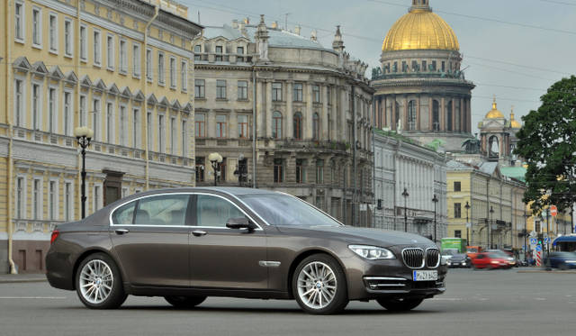 <strong>BMW 7 series｜ビー・エム・ダブリュー 7シリーズ</strong>　750Li
