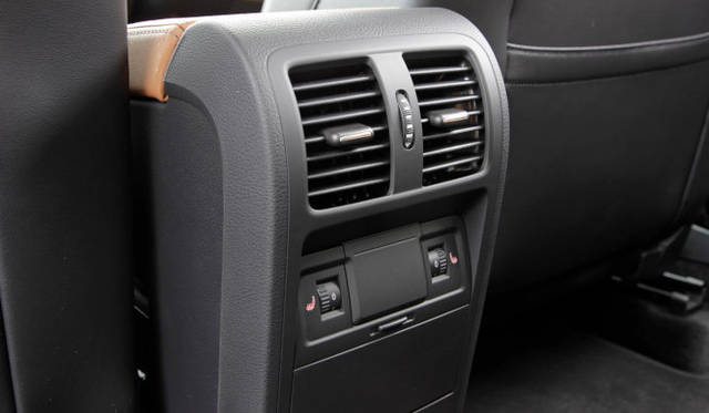 <strong>Volkswagen CC｜フォルクスワーゲン CC</strong>