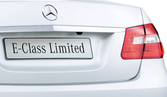 <strong>Mercedes-Benz E300 BlueEFFICIENCY AVANTGARDE Limited<br />Mercedes-Benz E350 BlueTEC AVANTGARDE Limited <br />メルセデス・ベンツE300 ブルーエフィシェンシー アバンギャルド リミテッド<br />メルセデス・ベンツE350 ブルーテック アバンギャルド リミテッド</strong> 