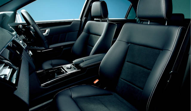 <strong>Mercedes-Benz E300 BlueEFFICIENCY AVANTGARDE Limited<br />Mercedes-Benz E350 BlueTEC AVANTGARDE Limited <br />メルセデス・ベンツE300 ブルーエフィシェンシー アバンギャルド リミテッド<br />メルセデス・ベンツE350 ブルーテック アバンギャルド リミテッド</strong> 