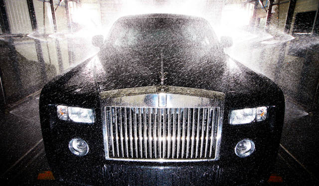 <strong>ROLLS-ROYCE｜ロールス・ロイス</strong>