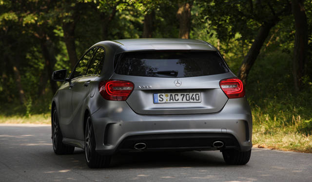 <strong>Mercedes-Benz A-class｜メルセデス・ベンツ Aクラス</strong>