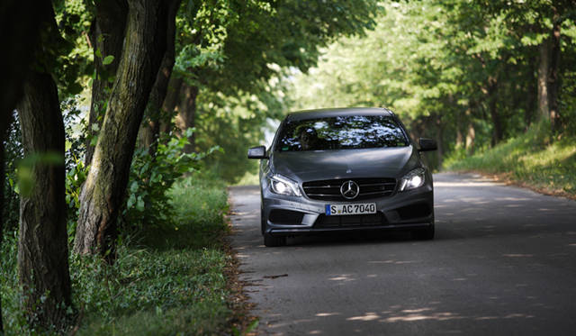 <strong>Mercedes-Benz A-class｜メルセデス・ベンツ Aクラス</strong>