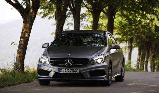 <strong>Mercedes-Benz A-class｜メルセデス・ベンツ Aクラス</strong>