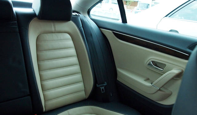 <strong>Volkswagen CC｜フォルクスワーゲン CC</strong>