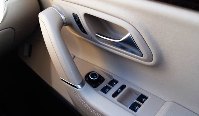 <strong>Volkswagen CC｜フォルクスワーゲン CC</strong>