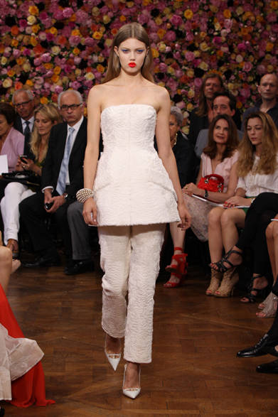 <strong>Christian Dior｜クリスチャン ディオール</strong>　2012年秋冬オートクチュールコレクション