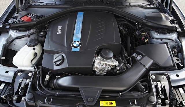 <strong>BMW Active Hybrid 3｜ビー・エム・ダブリューアクティブハイブリッド 3</strong>　エンジンは3リッターV6