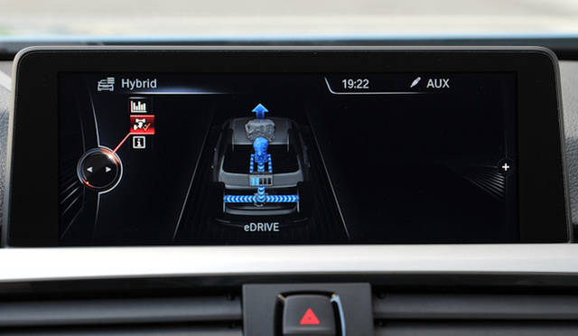 <strong>BMW Active Hybrid 3｜ビー・エム・ダブリューアクティブハイブリッド 3</strong>　eドライブ時　