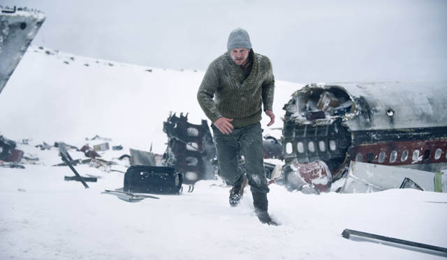 <strong>MOVIE│『THE GREY 凍える太陽』 </strong>　リーアム・ニーソン　(C) 2011 The Grey Film Holdings, LLC.