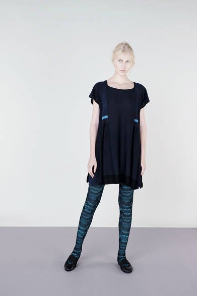 　2013年春夏プレコレクション　© 2012 ISSEY MIYAKE INC.