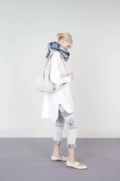 　2013年春夏プレコレクション　© 2012 ISSEY MIYAKE INC.